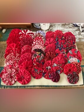 Handmade vintage Fabric Yo-Yo Quilt Pieces, total of 50!